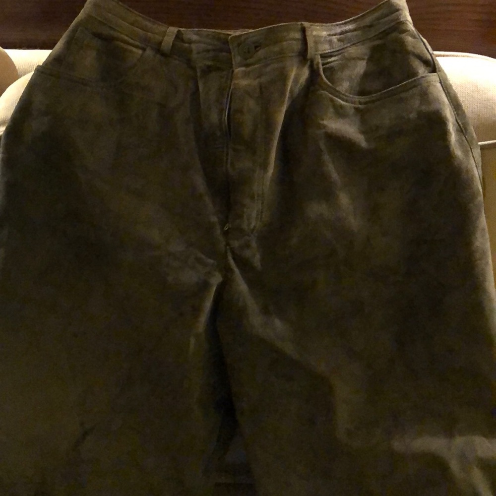 Amazing leather/suede, fully lined trousers.